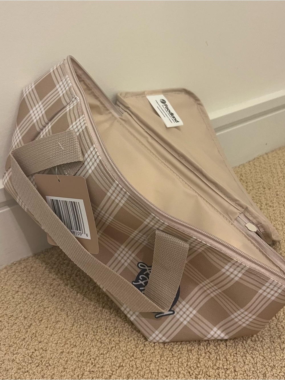 NWT Beige Foodland Palaka Cooler Bag